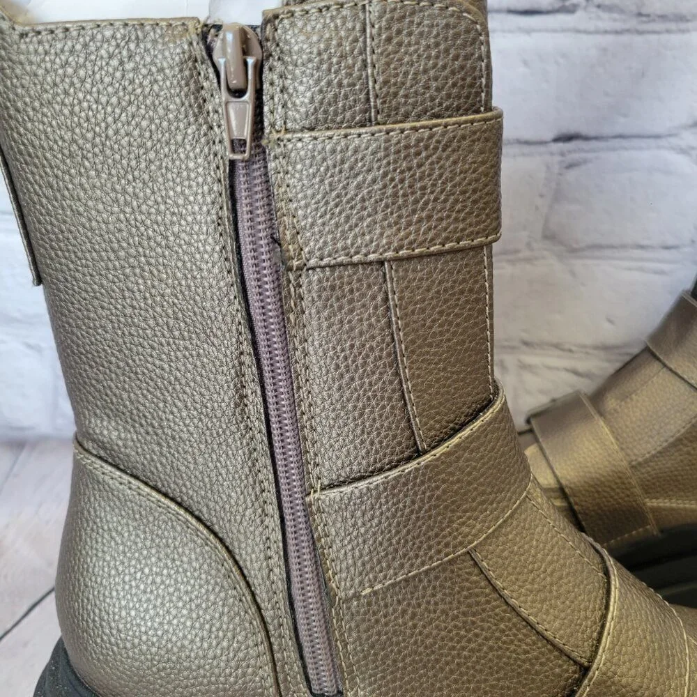 GUESS Women's Valicia Lug Sole Buckle Boots - Picture 5 of 8